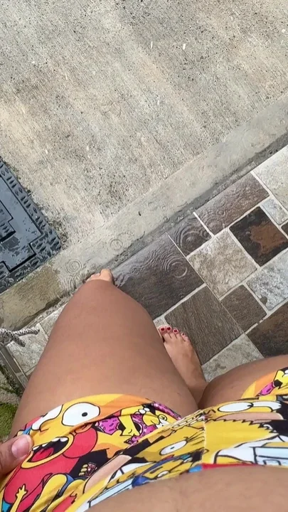 I'm Completely Obsessed with Masturbating in Front of My New Neighbors