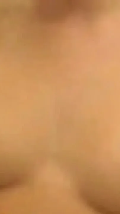 Cute Teen Allie Sin Masturbation in Bathtub