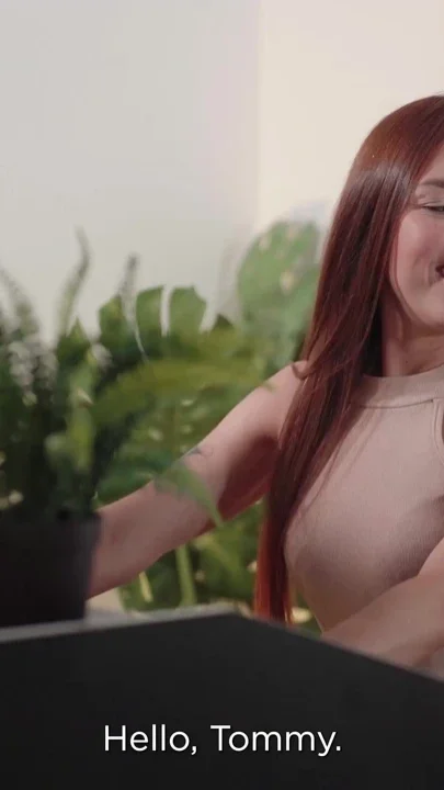Skinny Girl with a Perfect Ass Fucks the Delivery Guy