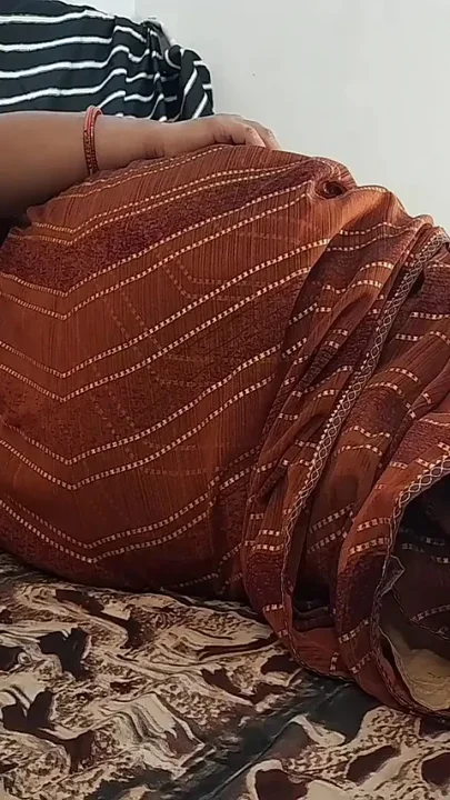 Neighbor Bhabhi came home on Diwali and got fucked and left in Hindi audio
