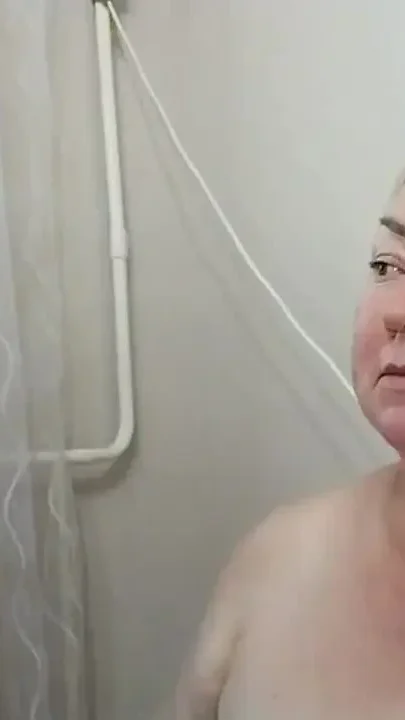 Fucked my stepmom in the mouth and filled it with cum