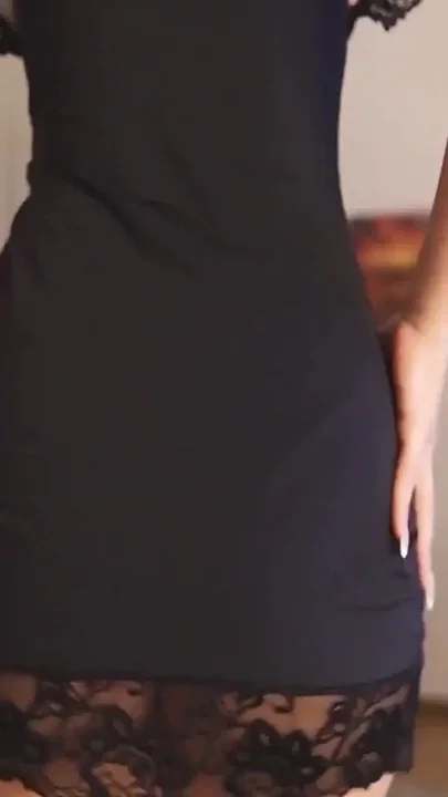 Sensual Lady Likes to Take Care of Your Cock JOI