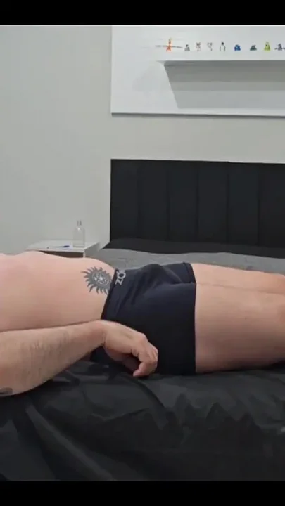 My Boyfriend Was Giving a Massage to a Hot Client but He Had to Leave and I