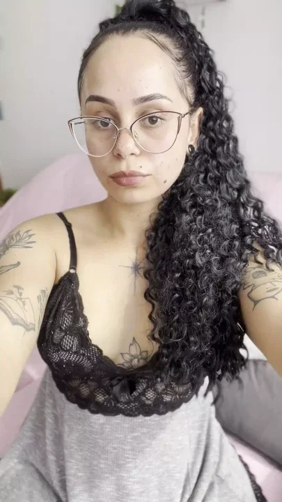 Come play I promise Ill be your sweetest secret