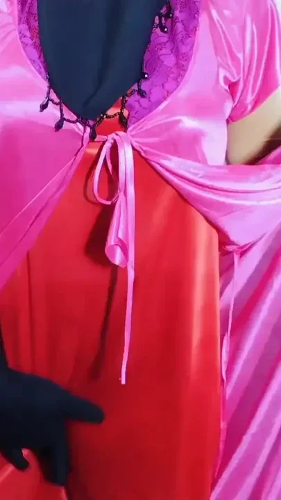 Bangladeshi smart woman's pussy is thirsty for fucking Clip 2