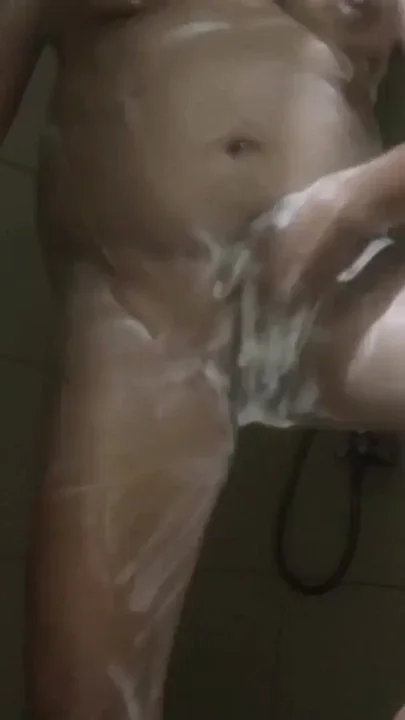 Stepmom having a good time in the washroom Clip 1