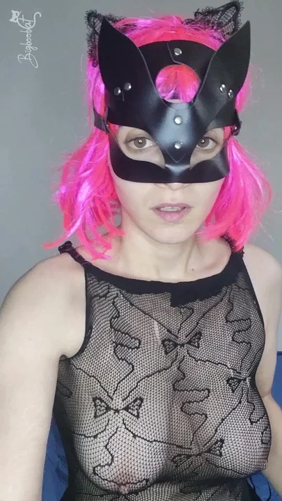 Savor my desire with my kitty mask and big tits