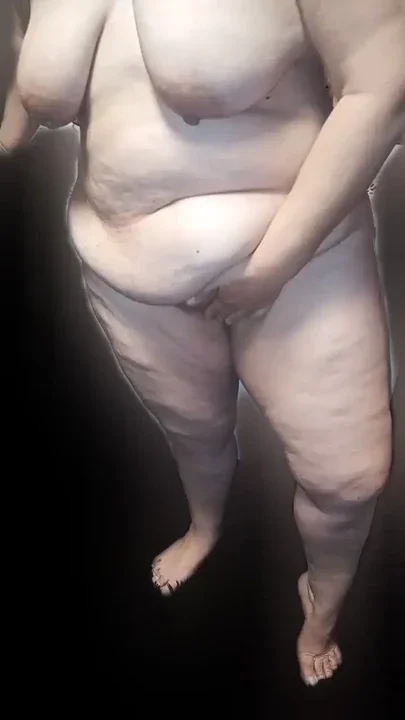 Mature hungarian gypsy woman pussy focus tease – pussy stroking finger wetting