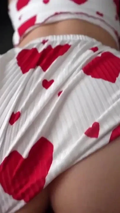 Fucked a girl with short shorts on the side of her big ass Clip 1