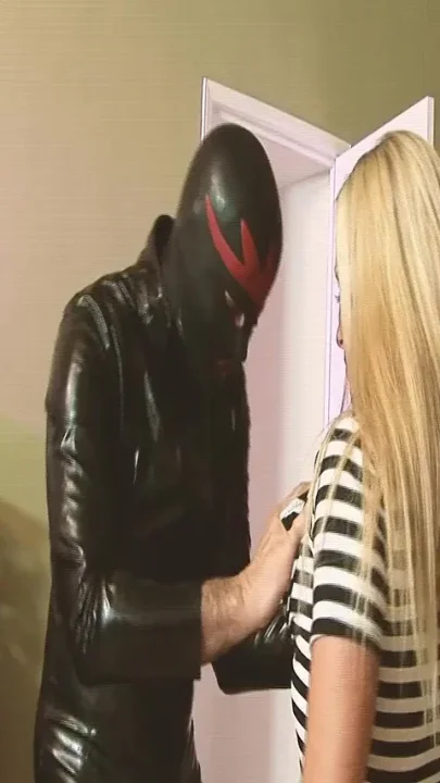 Sexual Group Scene-2blonde and Brunette Busty MILFs Share a Leather-masked Man's Cock