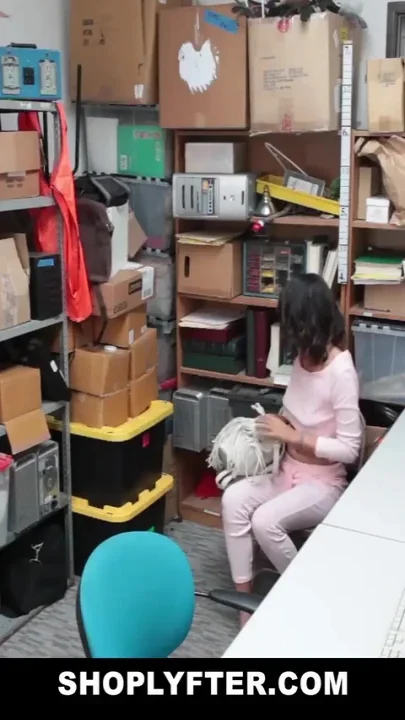 Cutie apprehended and banged hard for theft