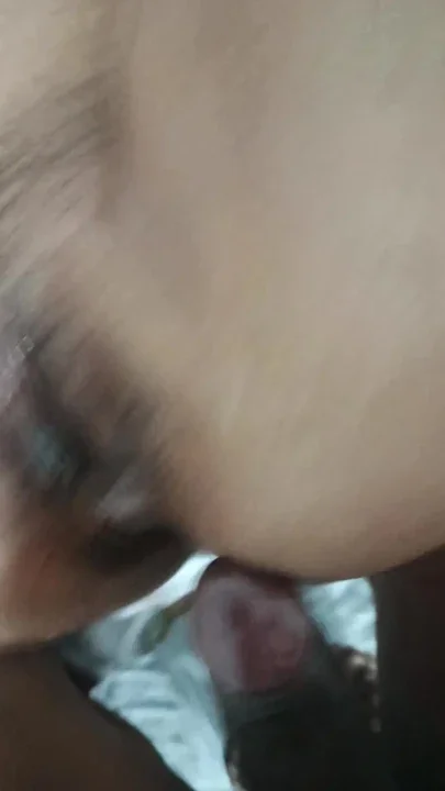 Dost ki biwi ghar pe akele gulabi panty me Clip 2
