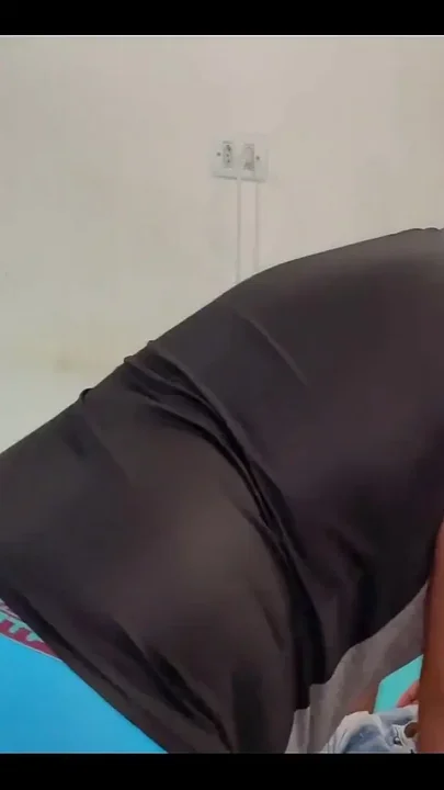 I Sucked My Neighbor and His Stepfather Arrived