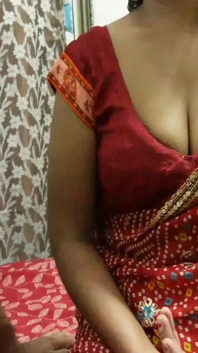 The Servant Gave Bangles to the Mistress