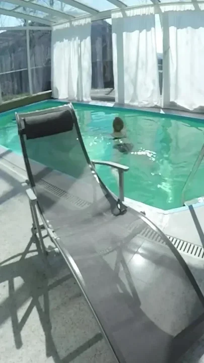 Chubby mature virtual masturbating at the pool