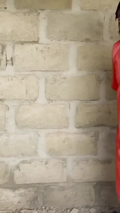 Female students sneaked out from schools to fuck in an uncompleted building Clip 1
