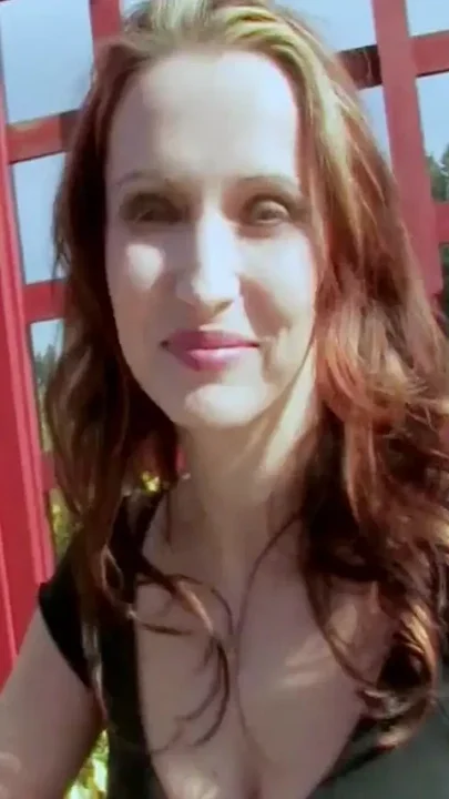 Seductive Brunette Gets Passionately Eaten Out