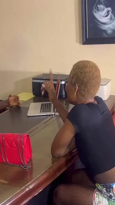 I Went to See My Old School Friend at Him Office and I Fuck Him Cock