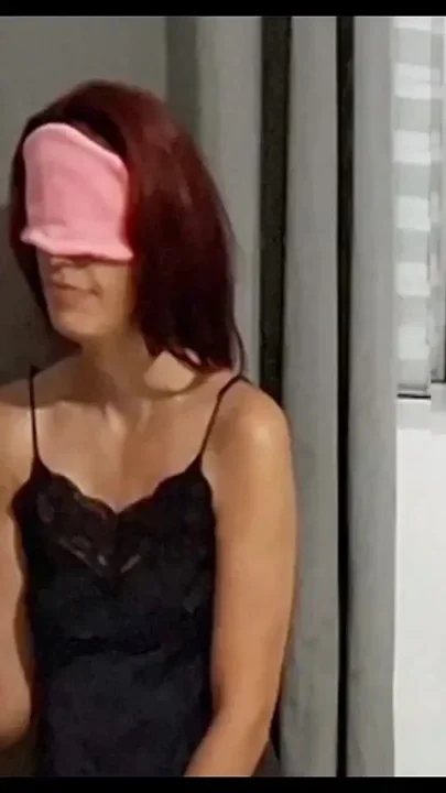 Prank with Blindfolded Wifecuckold Calls Neighbor to Participate
