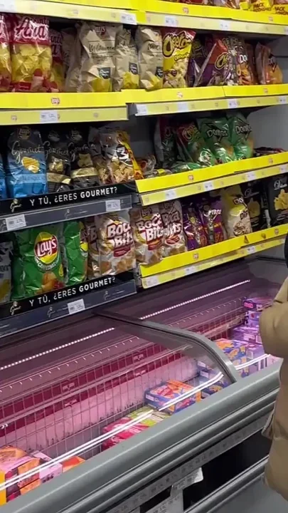 The Girl at the Supermarket Grabs My Dick and Ends up Inviting Me to Watch a