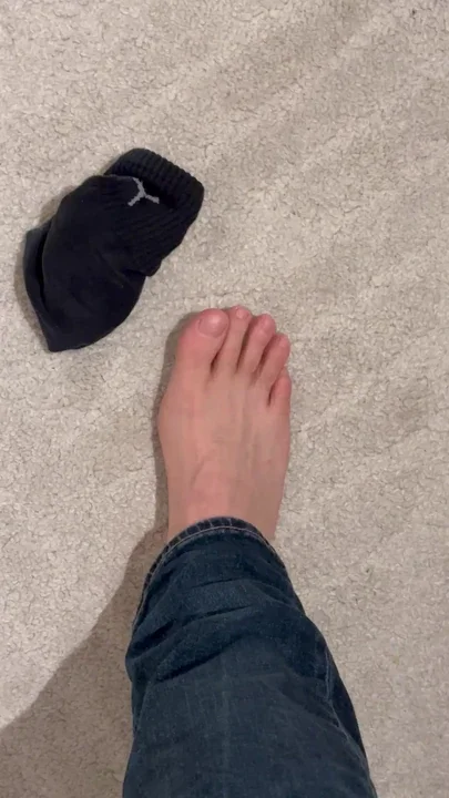 Feet toes soles and penis for you