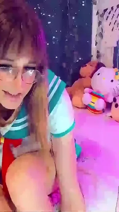 Hot Trans Girl Masturbating Using a Fleshlight