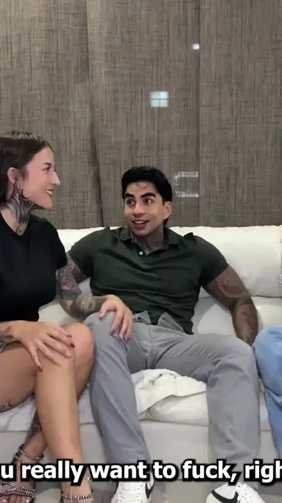Couples therapy gets out of control and they end up fucking in consultation Clip 1