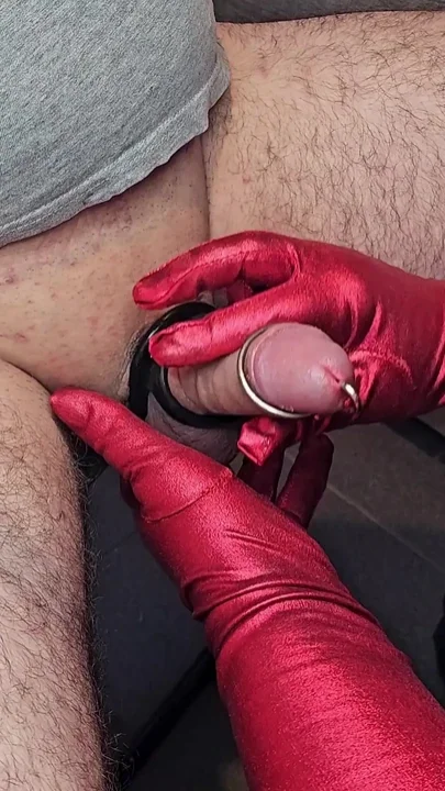Step Mom Teaches You How to Give the Best Handjob to Step Son