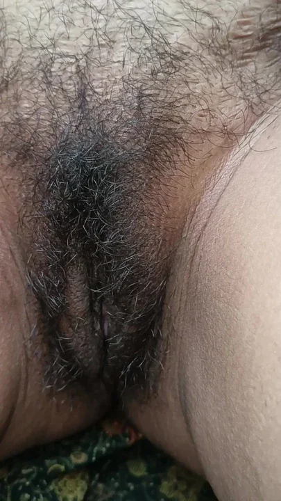 Hairy Pink pussy show closeup