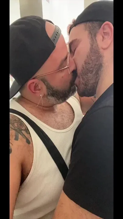Tattooed Bear Breeds Thick Bottom Bareback Raw Balls Deep