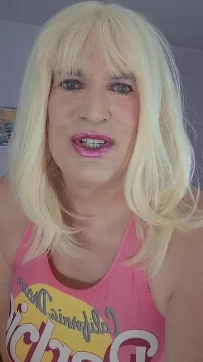 Would u like to kiss my lips