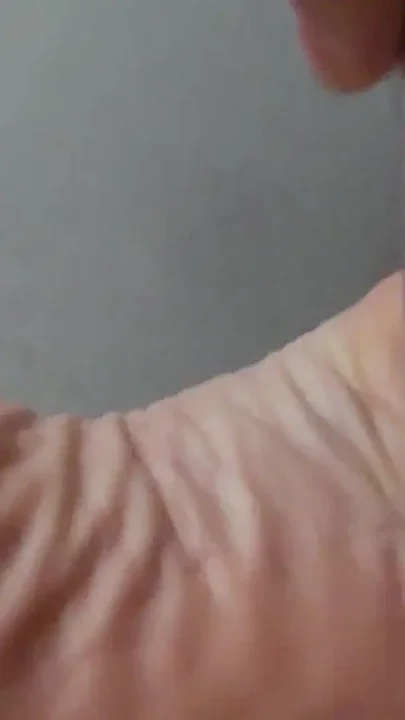 Tickling and teasing Milf feet with a soft brush Clip 3