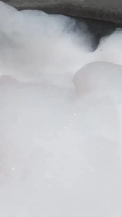 Gay couple get dirty in bathroom