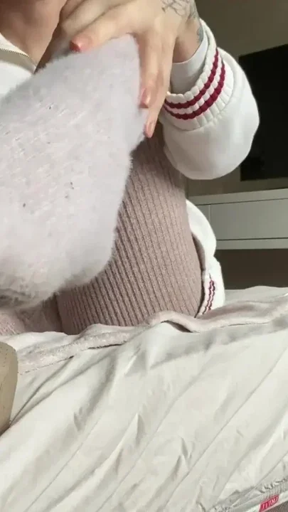 Dirty and smelly socks N Bare Feet Famtasy Clip 1