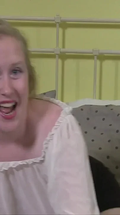 English Rose Masturbates Just for You