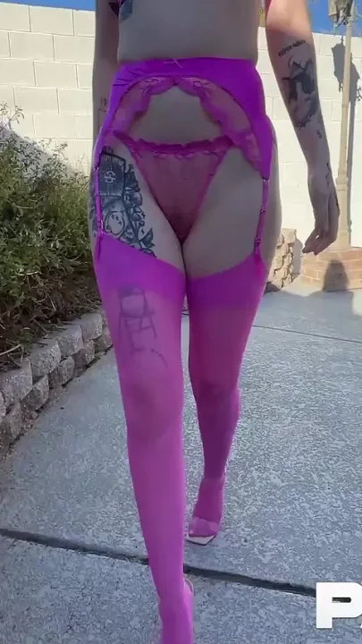 Big Booty Alt White Girl Fucks by the Pool