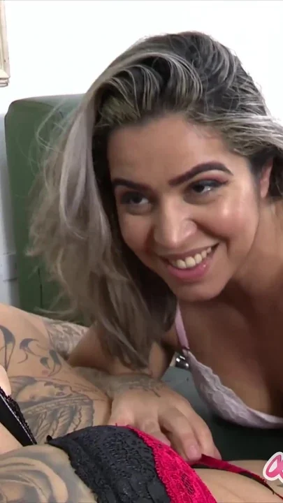 Horny lesbian MILF takes control of her curvy Latina lover