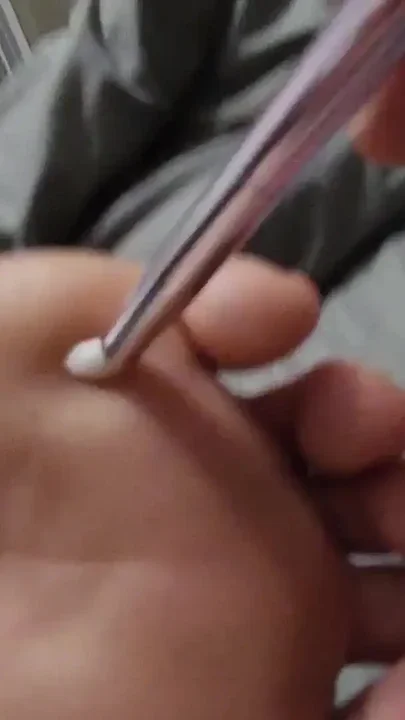 Tickling and teasing Milf feet with a soft brush Clip 2