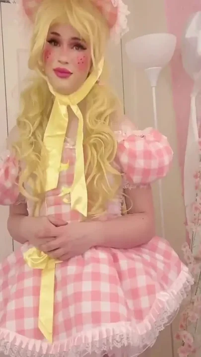 Crossdressing Sissy Fag Slut Wants a Daddy