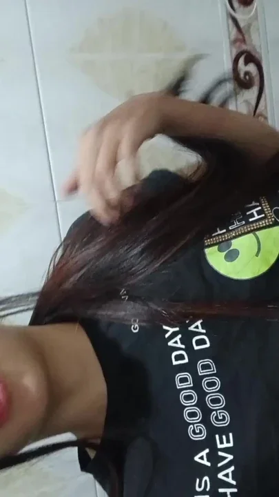 LATINA MASTURBATING SHOW AUS DELICIOUS TITS