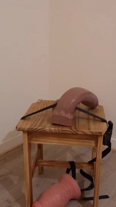 Huge Massive Monster Toy Very Deep Pussy Extreme MILF