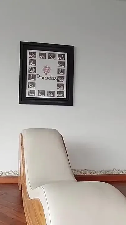 Colombian Films Her First Porn Video in a Motel