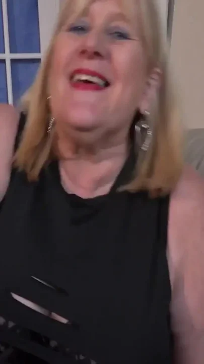 AuntJudysXXX - Your Hot Date with Busty Mature BBW Catherine Can