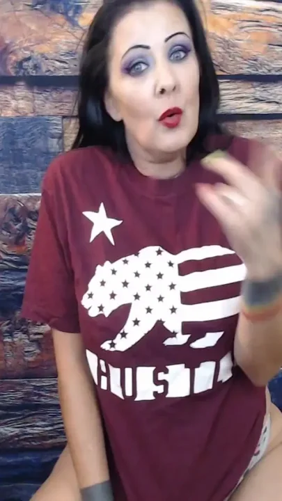 Ripping off my california hustle shirt