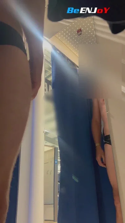 BeENJoY - 2nd very risky video in the booth- grabs twice while jerking off and I