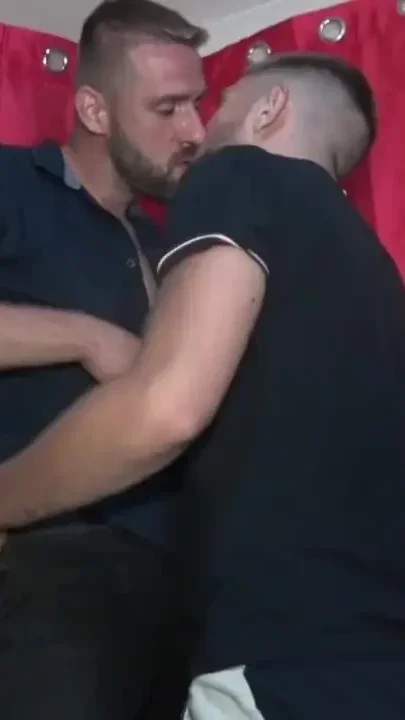 Romantik used raw by the straight Hurricane