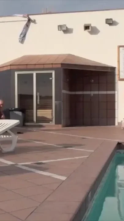Valentuino used by XXL Arab cock cam