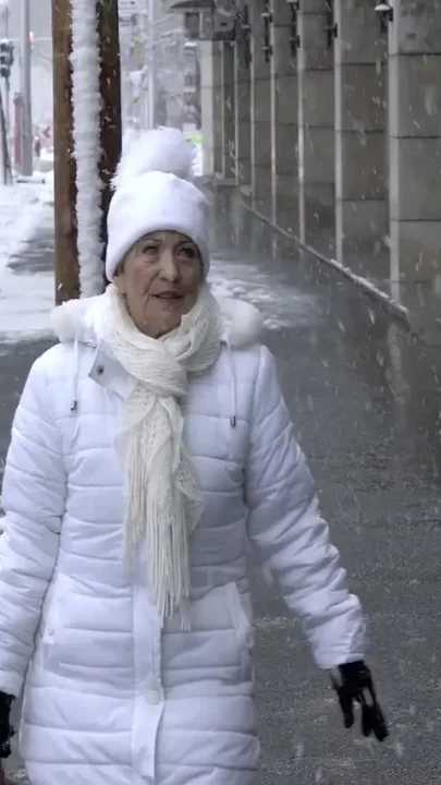 21 Sextreme - Mature Beauty Malya Has a Hot Winter Date with a Hard Dick