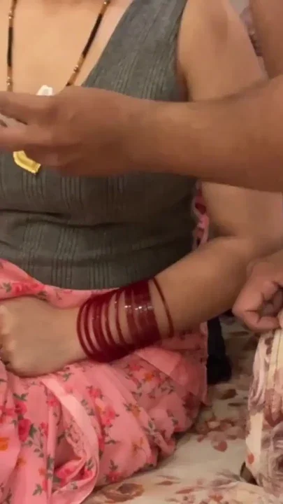 Karz Dene ki Badal Muje Santusht Krna hoga Clip 1