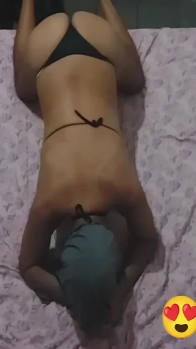 Ladysilva hot ass in bikini